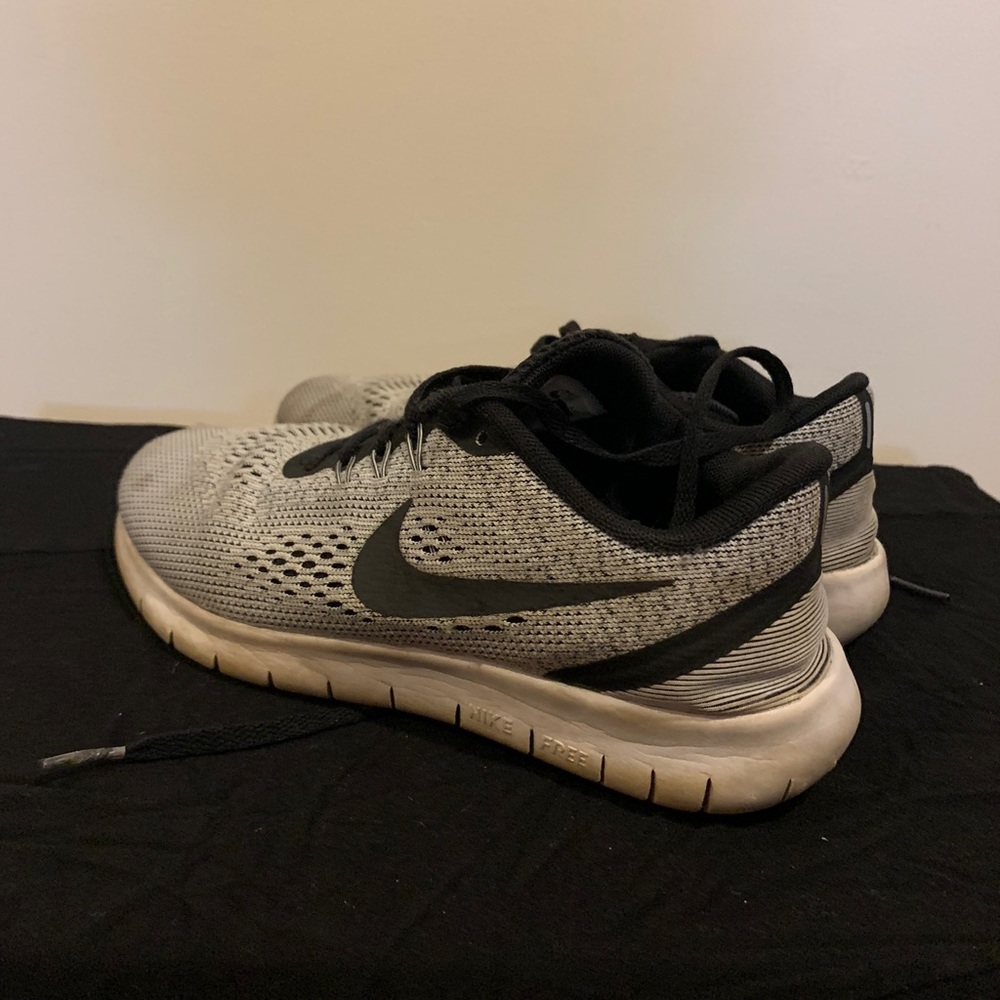 Nike Free RN sneakers